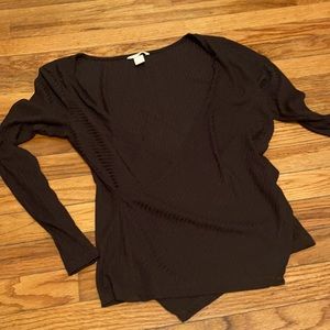 H&M black top with light ribbing🖤